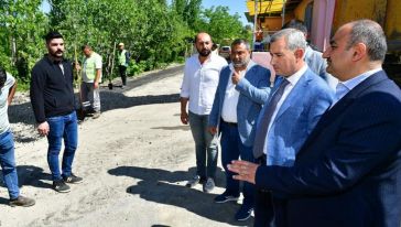 "30 Ayrı Mahallede Tadilat ve Tamirat Yapılıyor"
