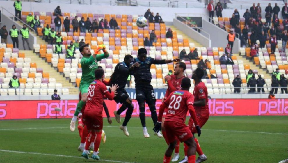 Malatya'daki Maçta Adana DS, Sivas'ı 2-1 Yendi