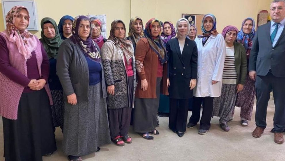 Yazıhan'da HEM'in Kursuna Katılan Kadınların Sergisi