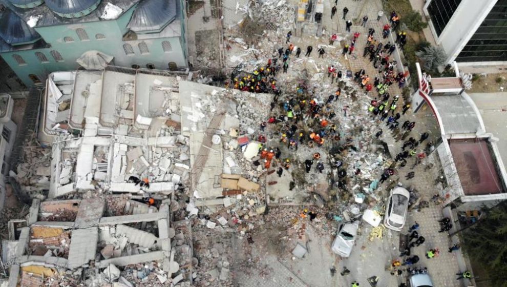 AFAD'dan Açıklama.. Artçı Depremde 1 Kişi Öldü, 110 Kişi Yaralandı