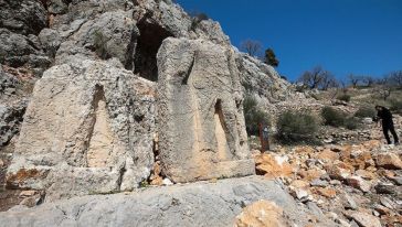 Adıyaman'daki Bazı Tarihi Yapılarda Deprem Hasarı
