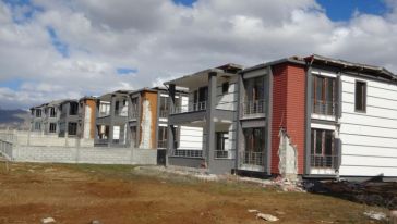Milyonluk Villaları da Deprem Vurdu