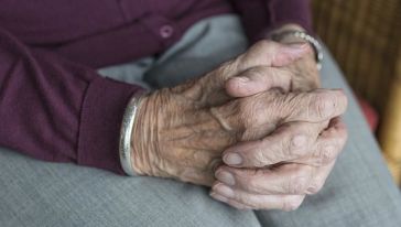 Yeni Bulunan Alzheimer İlacı Hastalığın İlerlemesini Yavaşlatıyor
