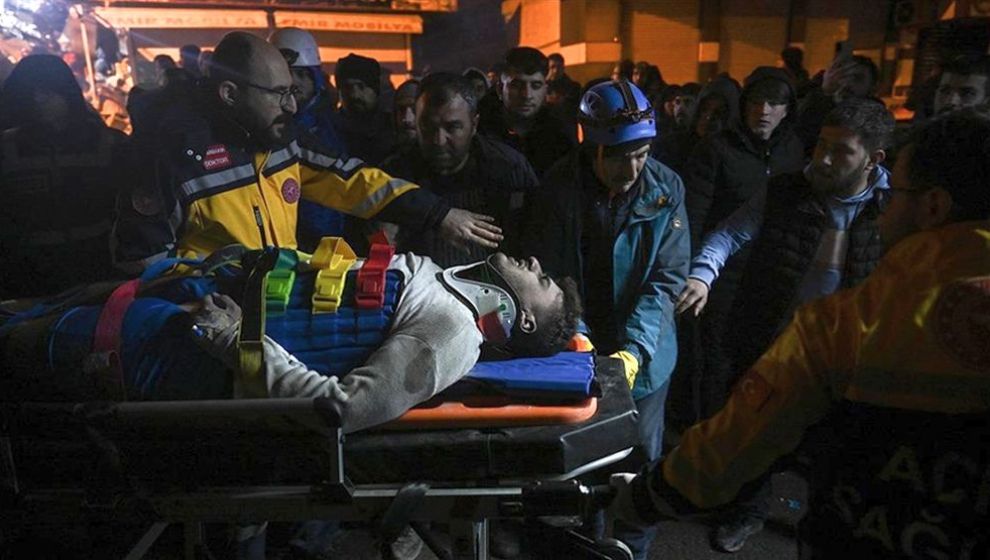 Depremde 137 Kişiye Mezar Olan 2 Bina Ruhsatsız ve Projesizmiş