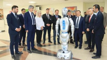 TÖTM'de 'Yapay Zekalı' Robot Dönemi