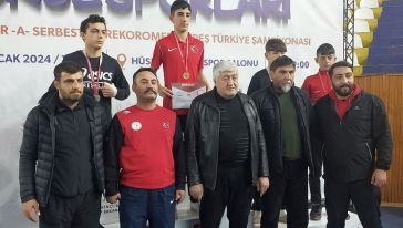 Malatya'dan Giden Sporcular Şampiyonalarda Başarı Elde Etti