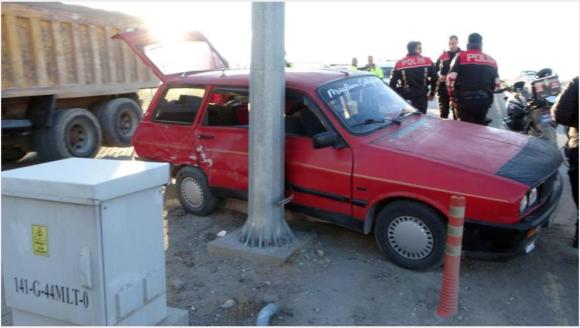 Polisten Kaçarken Kaza Yapan Araçta Uyuşturucu Bulundu