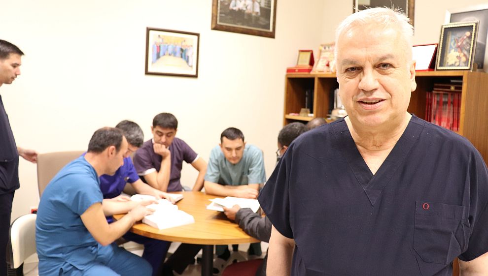 Malatya'da 20'nin Üzerinde Ülke Cerrahına Karaciğer Nakli Eğitimi