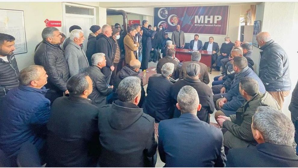 '800 Kişi MHP'ye Kayıt Yaptırdı'