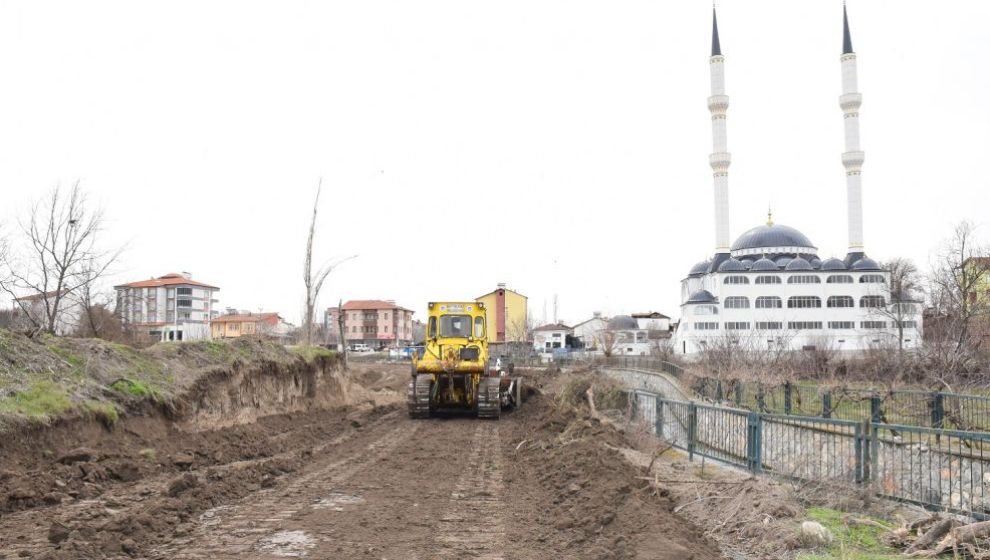 Alacakapı ve Toygar'da Yol Açma Çalışmaları