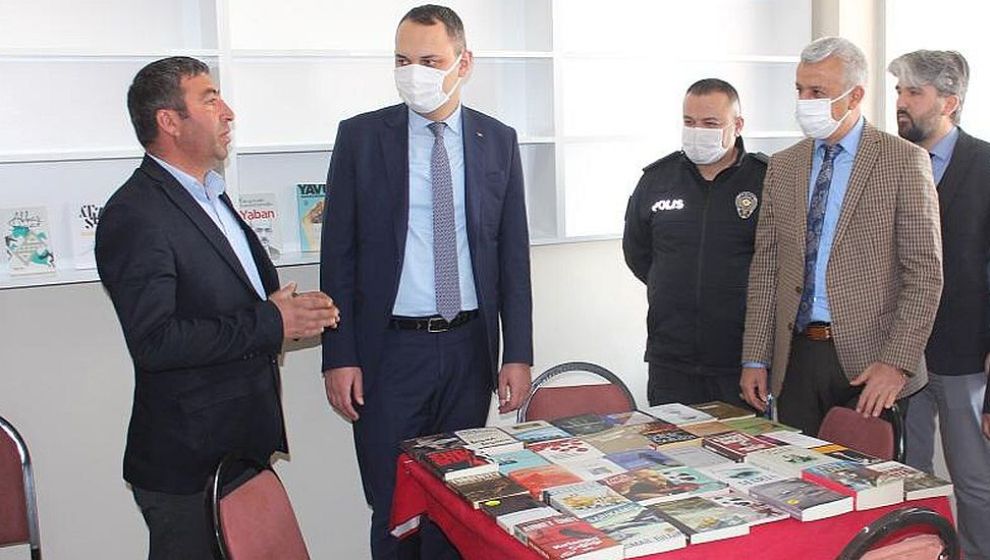 'Kitap K'oku'su Projesi'nde Kitap Durağı Etkinliği