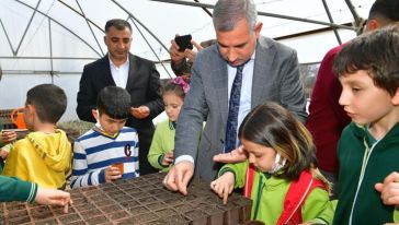 "Dededen Toruna Tohumlar Toprakla Buluşuyor"