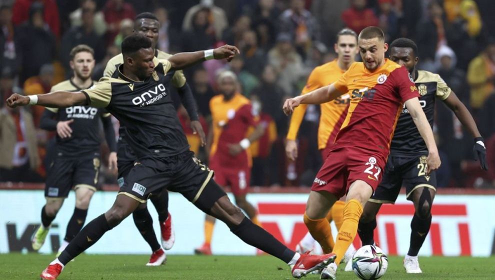 YMS, Galatasaray'a Fazla Direnemedi:2-0