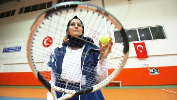 İlçede İlk Kez Açılan Tenis Kursu İlgi Görüyor