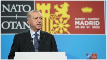 Erdoğan: "Üçlü Muhtıra Diplomatik Zaferdir"