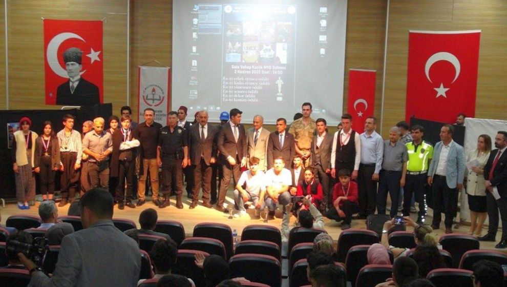 Doğanşehir'de Tiyatro Festivali