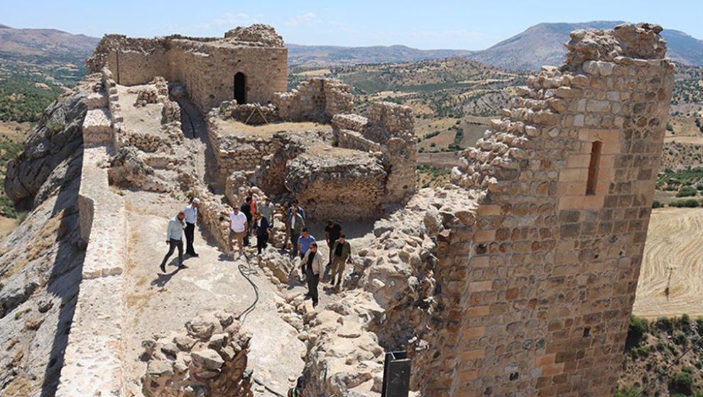 Kahta Kalesi 17 Yıl Sonra Kapılarını Ziyaretçilere Açıyor