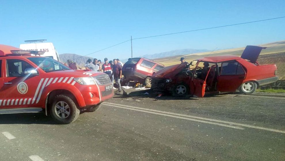 Trafik Kazalarında 9 Kişi Yaralandı