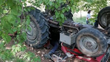 Devrilen Traktörün Altında Kalan Sürücü Öldü