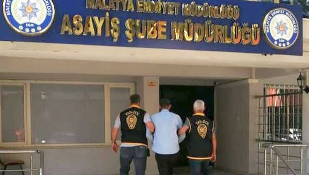 EFT ve 'Sazan Sarmalı' Dolandırıcıları Yakalandı