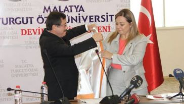 MTÜ'nün 'Kurucu Rektörü' Olduğunu İddia Ediyor, Bu da Doğru Değil!