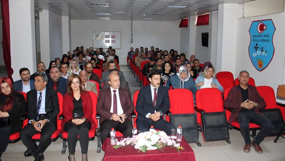 Kaymakam, Öğretmenlerle Toplantı Yaptı