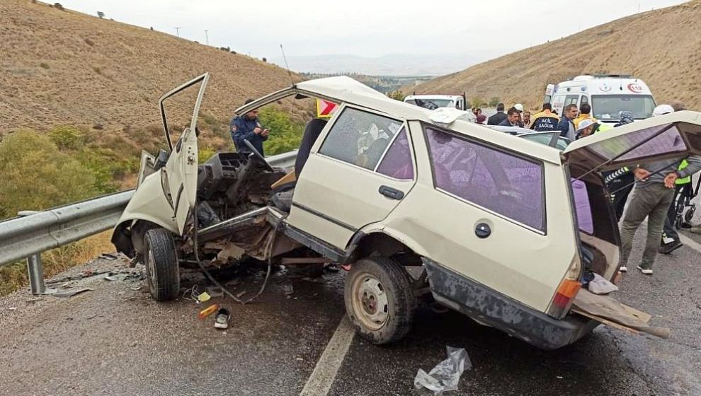 Trafik Kazasındaki Ölü Sayısı 2'ye Yükseldi