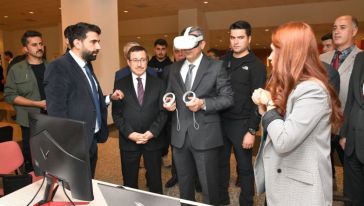 İnönü Üniversitesi'nde 'Kariyer Fuarı'