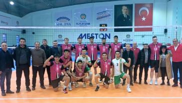 Voleybolda Büyükşehir Belediye Rakibini Yendi