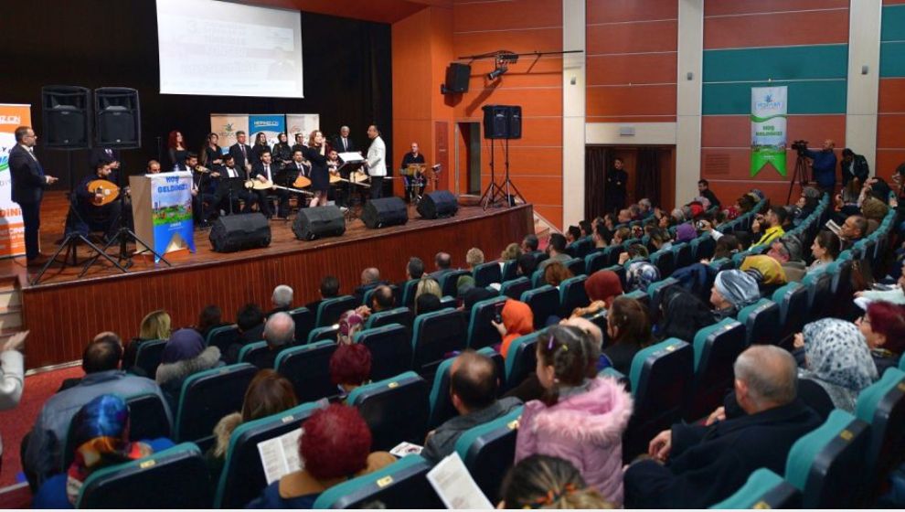 'Unutulmayan Şarkılar ve Türküler Konseri' İlgi Gördü