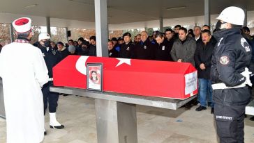 Kocası Tarafından Öldürülen Kadın Polis Defnedildi
