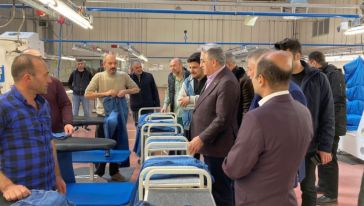 AKP'li Yazıcı Üretime Başlayan Fabrikaları Ziyaret Etti