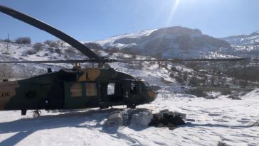 Yolu Kapalı Köylere Helikopterle Yardım Ulaştırılıyor