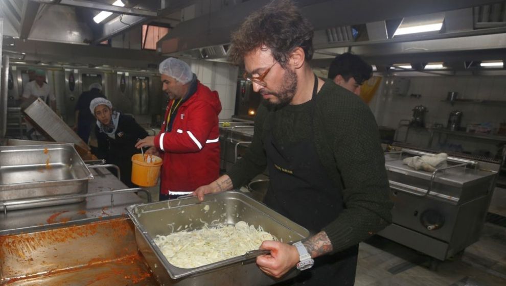 Danilo Şef Malatyalı Depremzedeler İçin Mutfakta