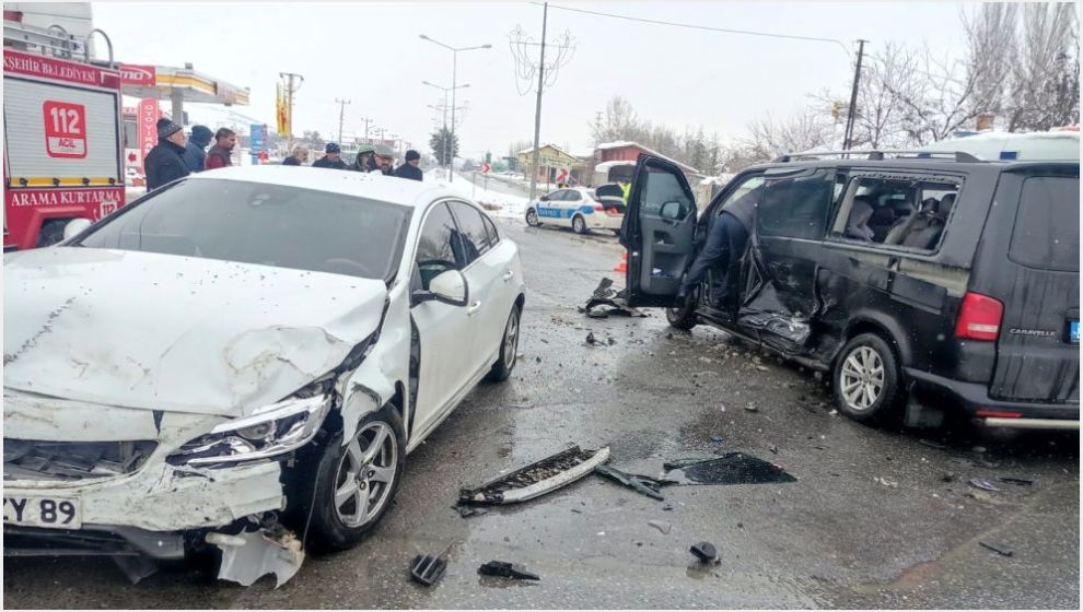 Trafik Kazalarında 5 Kişi Yaralandı