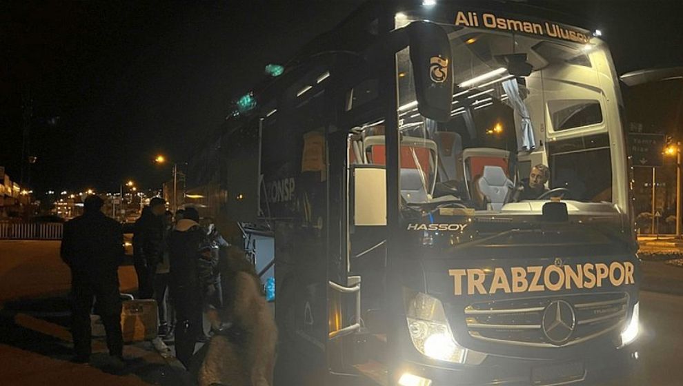 Trabzonspor Otobüsü Malatya'dan Depremzede Götürdü