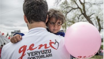 Yeryüzü Doktorlarından Çadır Kentteki Çocuklar İçin  23 Nisan Etkinliği