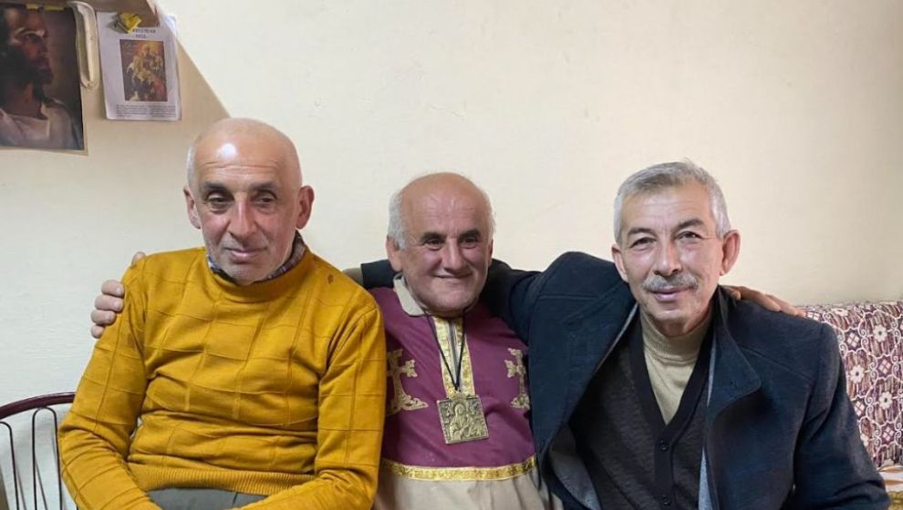Başkandan Ermeni Kardeşlere Paskalya Ziyareti