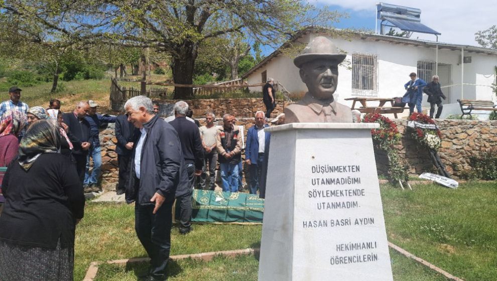 'Çok Bilen Cahillerin Çoğaldığı Bir Zamanda Toplumu Aydınlatan İnsandı'