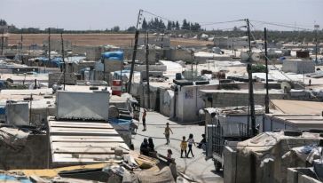 'Milyonlarca Mültecinin Suriye'ye Dönüşü Siyasi Geçişle Bağlantılı'