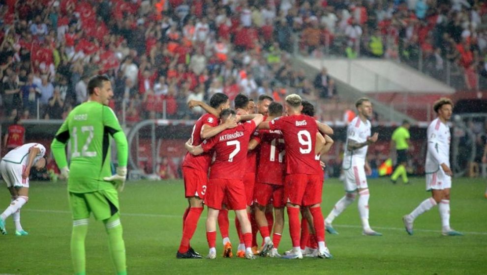 A Milli Futbol Takımımız Galler'i 2-0 Mağlup Etti