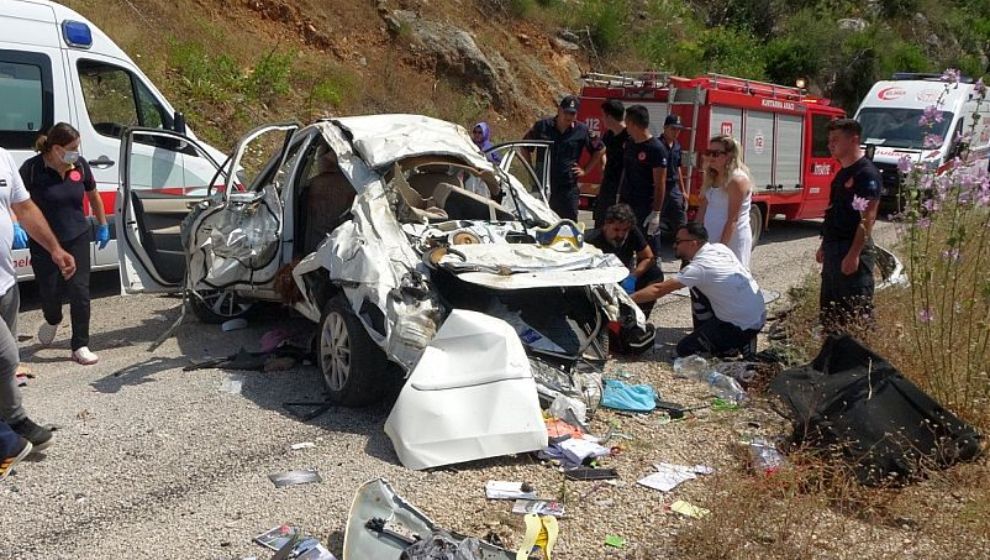 Malatya'dan Antalya'ya Giden Aile Kaza Yaptı.. 3 Ölü