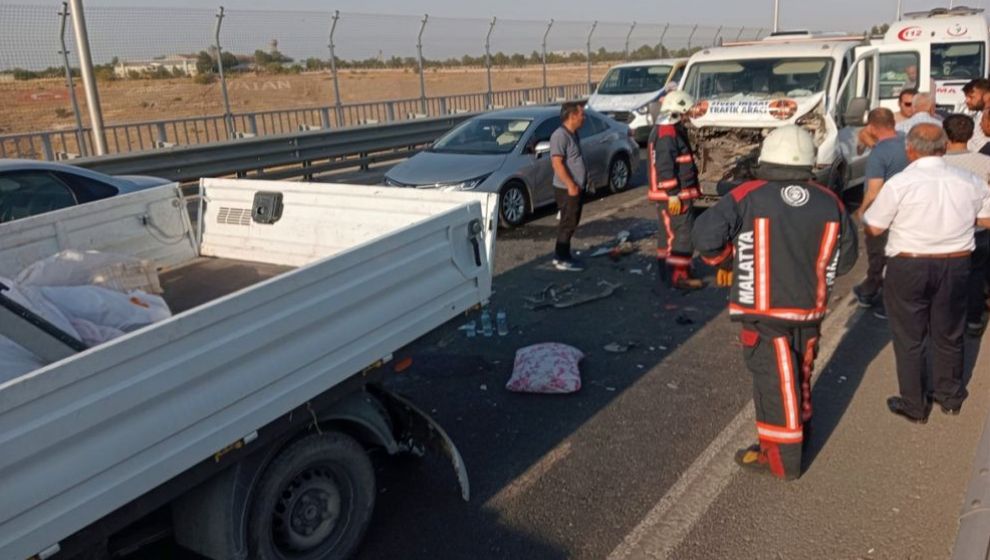 Beylerderesi Viyadüğünde Zincirleme Kaza