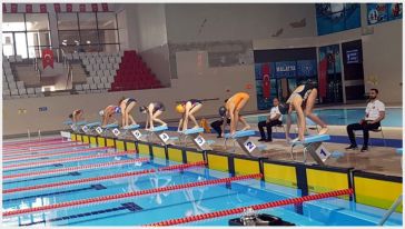 Kaymakamlık Kupası Yüzme Şampiyonasında 180 Sporcu Yarıştı