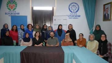 Kent Konseyi'nde Girişimci Kadınlara Dijital Pazarlama Eğitimi