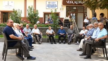 "Yaşlılarına Değer Vermeyen Toplumlar Dağılmaya Mahkumdur"