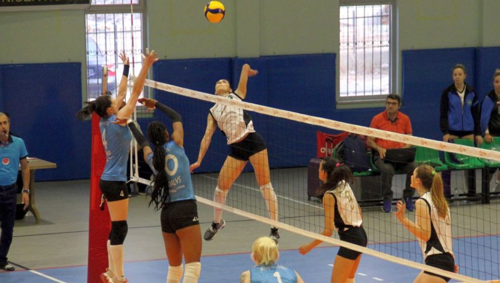 Kadınlar Voleybol 1. Liginde Mücadele Eden Malatya Temsilcisi Galip