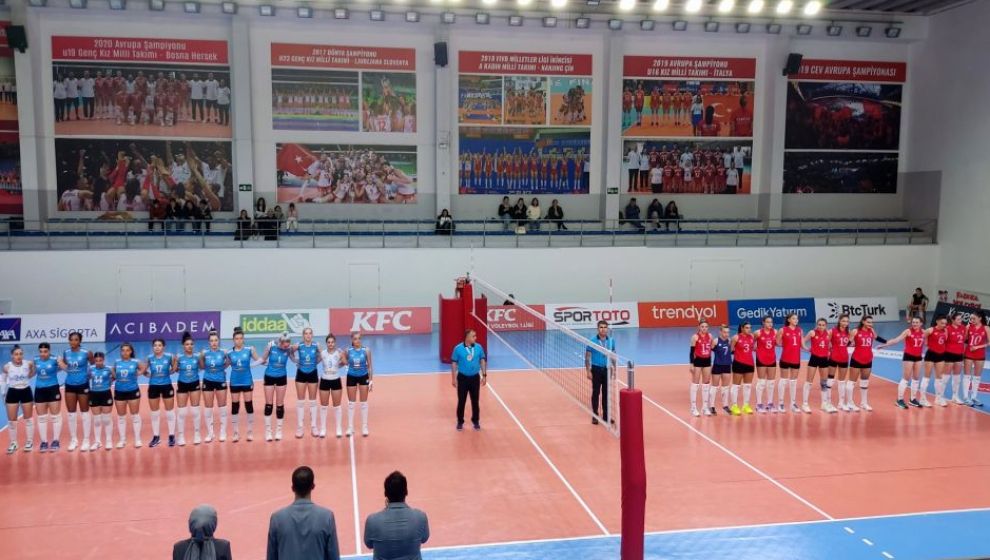 Kadınlar Voleybolda Malatya Ekibi, İki Kez Öne Geçtiği Maçı Kaybetti