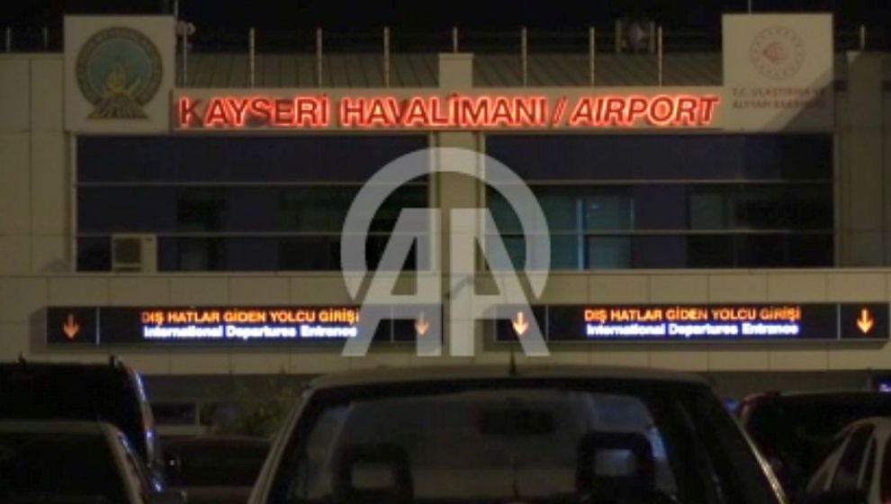 Malatya- Ankara Seferini Yapan Uçak Kayseri'ye Acil İniş Yaptı