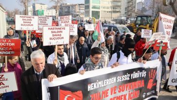 Sağlık Çalışanlarından İsrail Protestosu